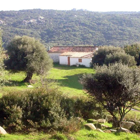 Stazzo Mit Garten In By Interhome