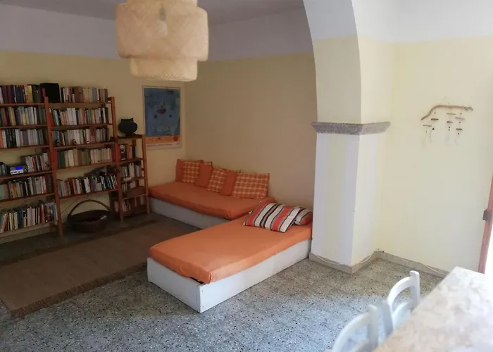 Stazzo Mit Garten In By Interhome
